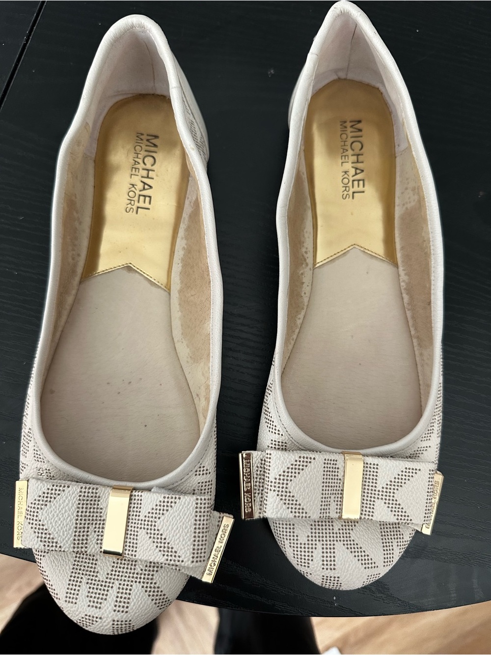 Michael Kors Cream Logo Ballet Flats with Gold Hardware Bow